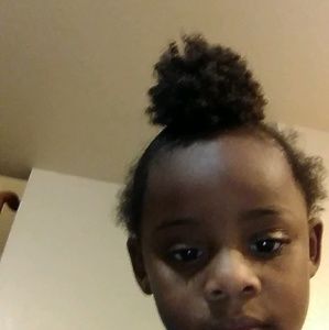 Meet your Posher, Deangela